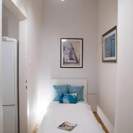 아파트 Large, Comfy In The Centre 부다페스트